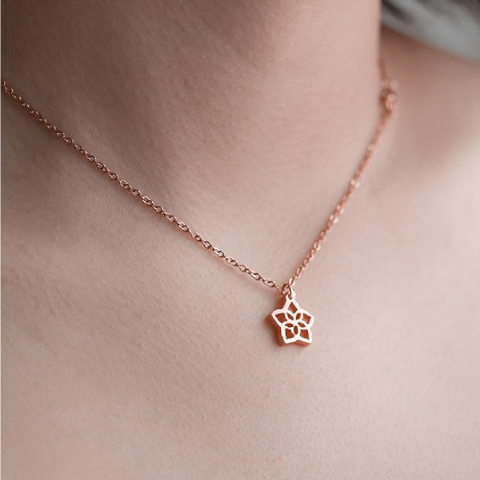 LARKSPUR JULY BIRTHFLOWER NECKLACE